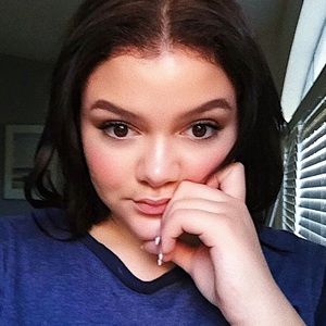 Meet your Posher, Charlisse